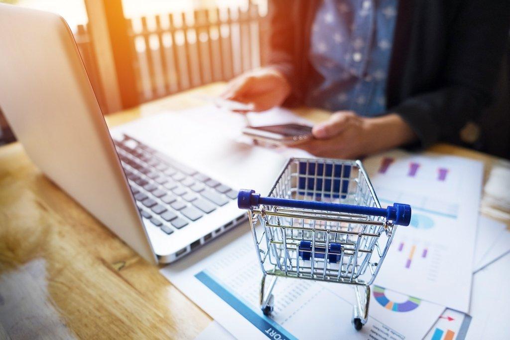 Understanding E-commerce Transactions under Indian GST - Cover Image